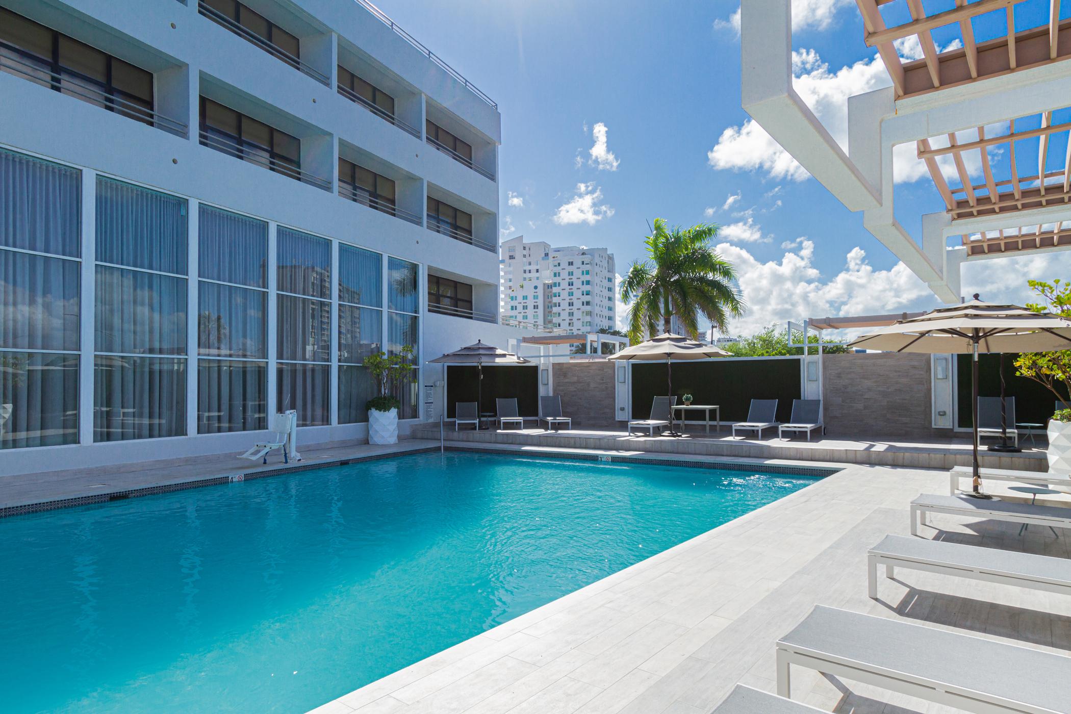Tryp By Wyndham Isla Verde Сан-Хуан Экстерьер фото